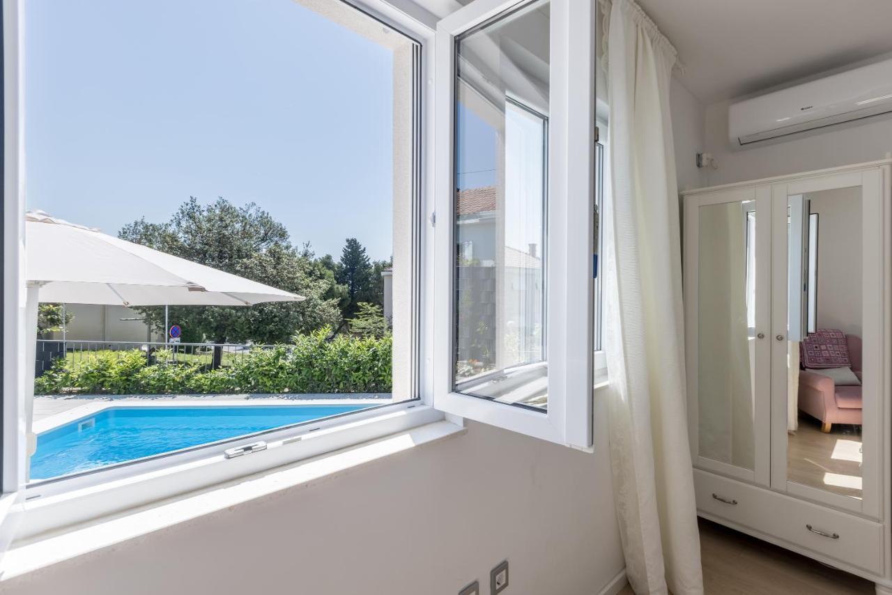 Villa Katess With Heated Pool Spalato Esterno foto