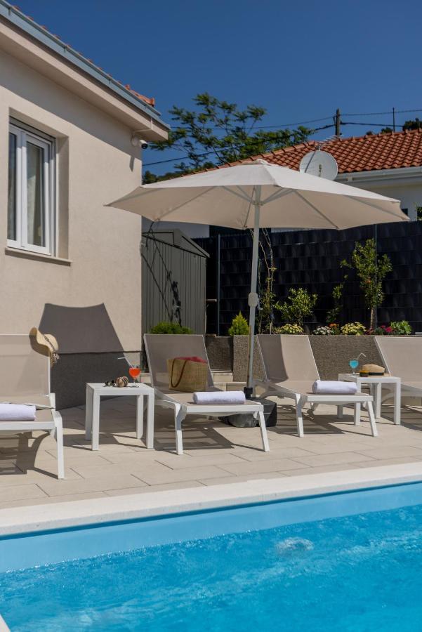 Villa Katess With Heated Pool Spalato Esterno foto