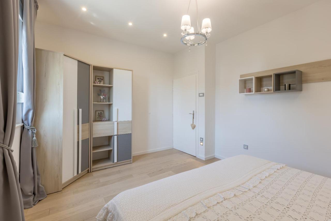 Villa Katess With Heated Pool Spalato Esterno foto