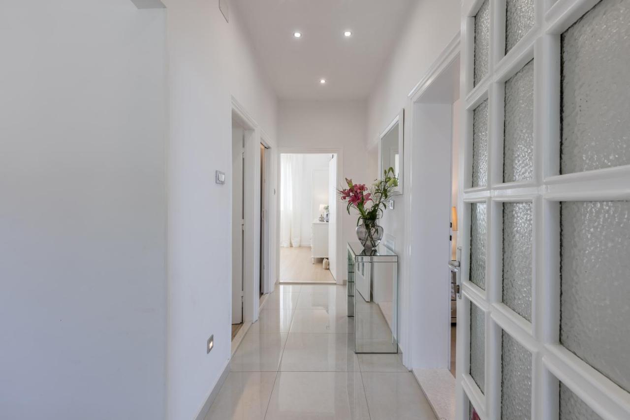 Villa Katess With Heated Pool Spalato Esterno foto