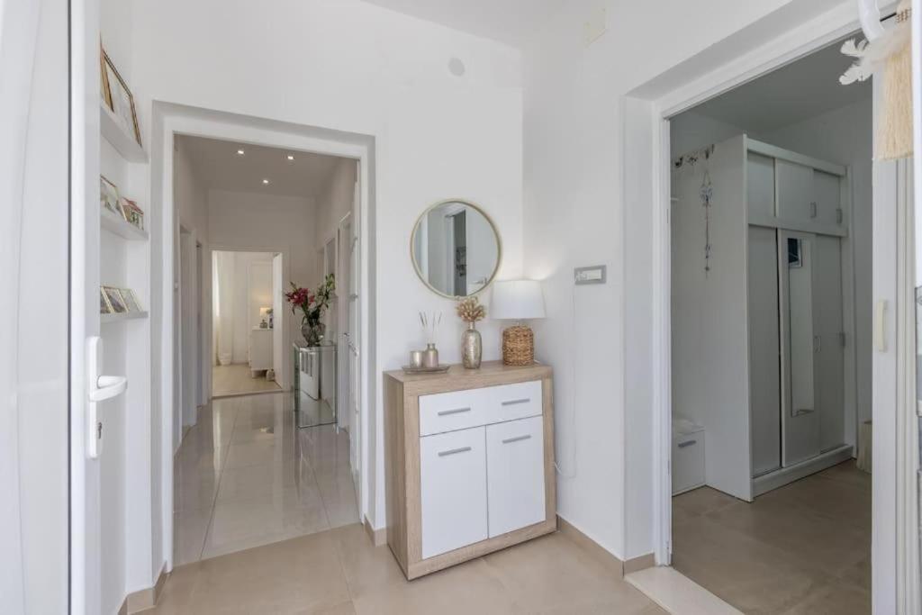 Villa Katess With Heated Pool Spalato Esterno foto